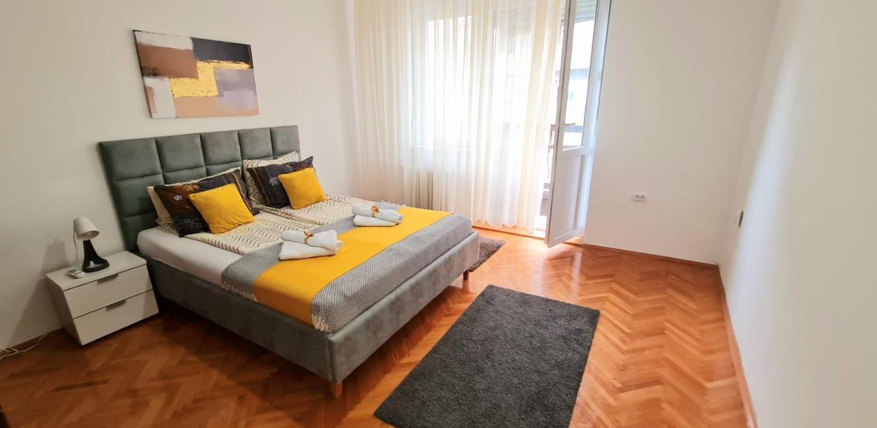 Downtown Star Apartment Belgrado Exterior foto