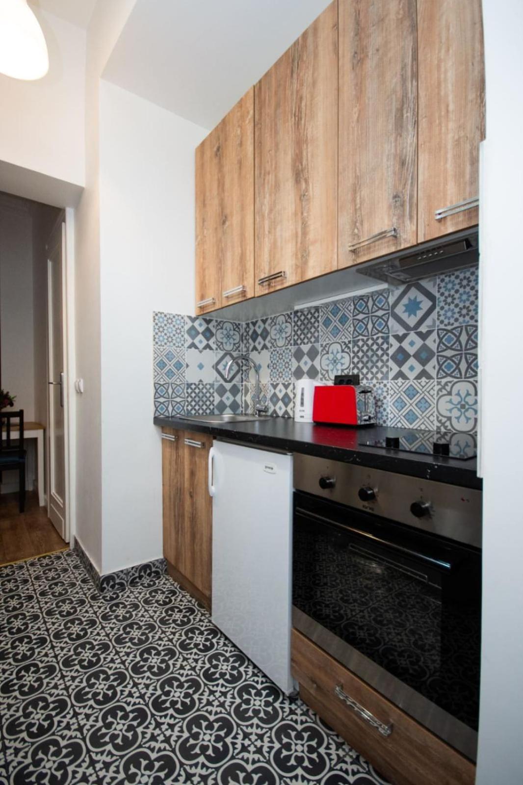 Downtown Star Apartment Belgrado Exterior foto