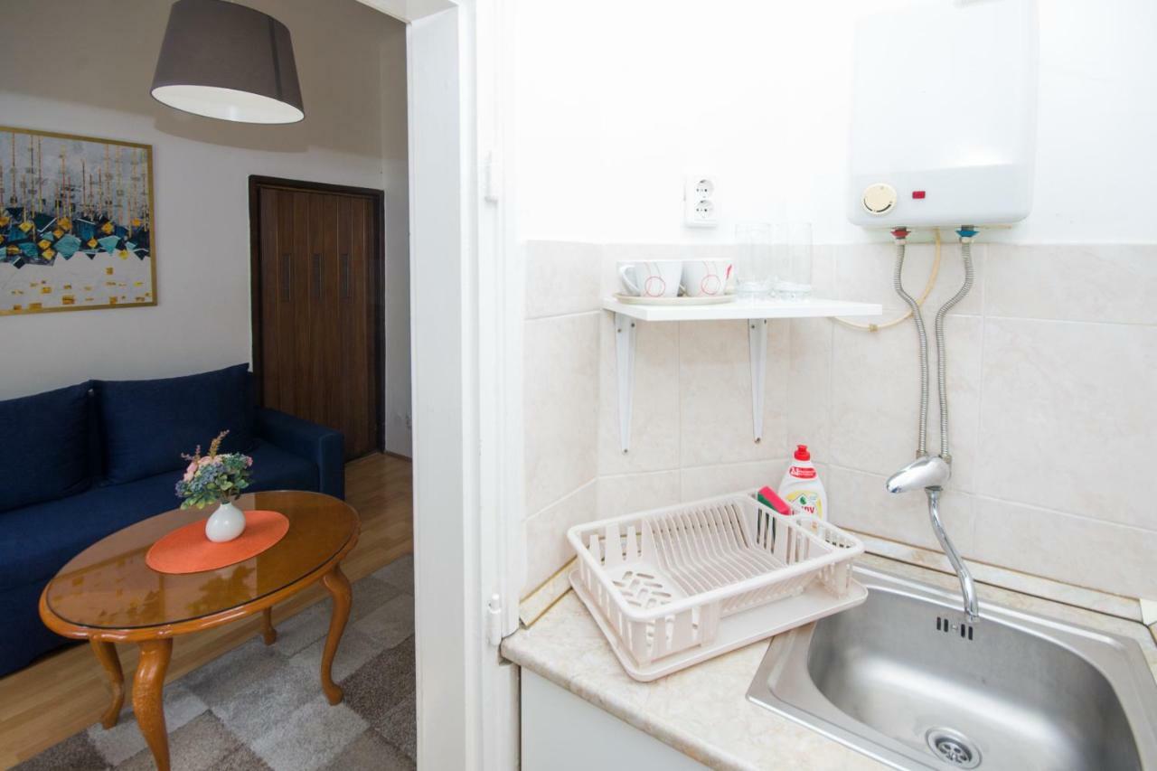 Downtown Star Apartment Belgrado Exterior foto